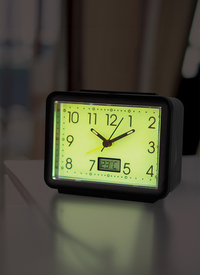 Alarm Clock with Temperature Gauge